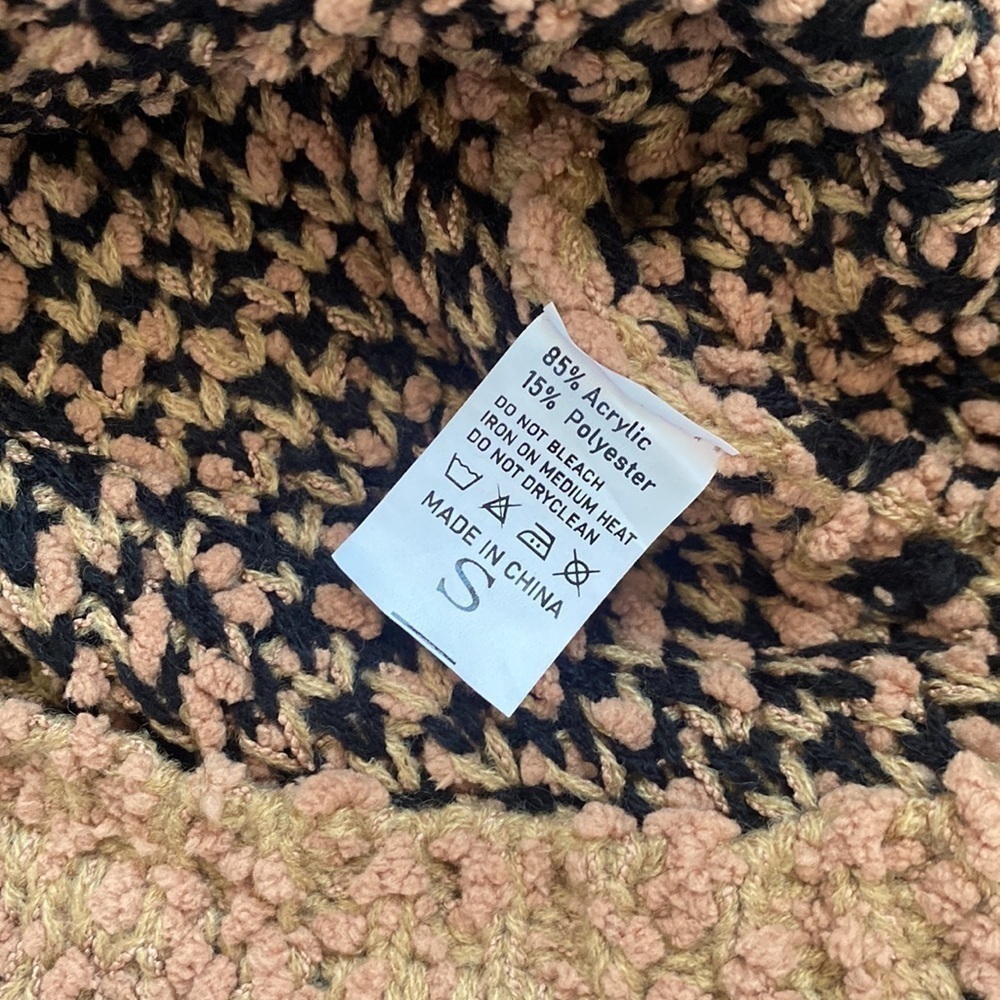 Doublju NWT distressed and oversized v-neck sweater. - Picture 6 of 11